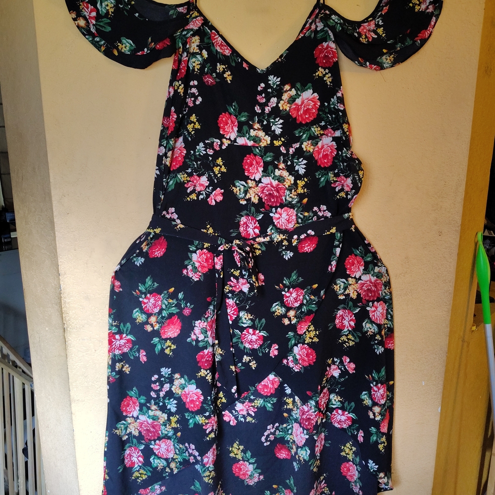 SHEIN Red and Pink Flutter Sleeve Sundress for Weddings